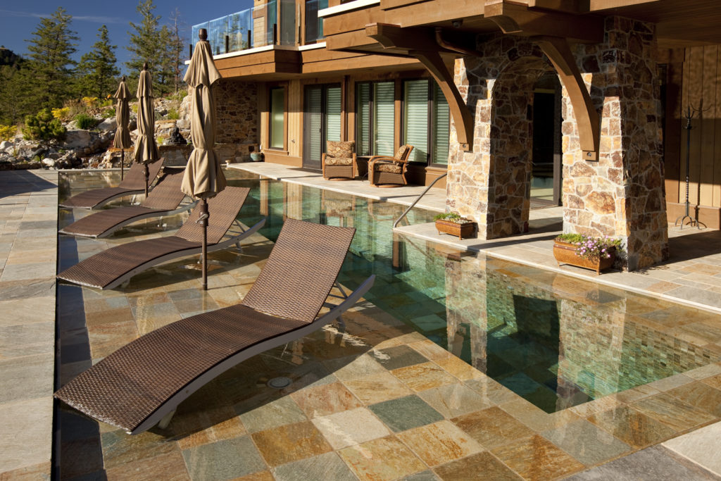 swimming-pool-construction-deck